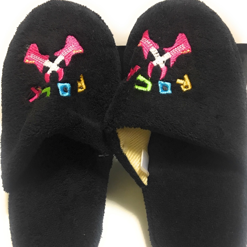IT GIRL girls bed slippers Size 3/4 Plush